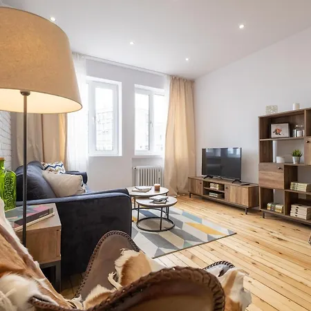 Stylish Gem 2br With Ac アパート